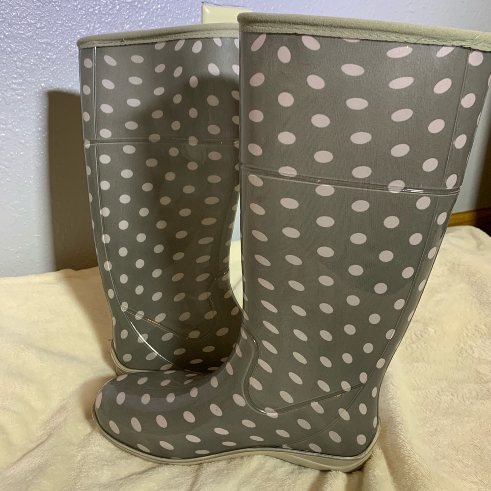 Polka Dot Rainboots
